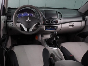 Пикап Mitsubishi L200 2008 года, 819000 рублей, Воронеж