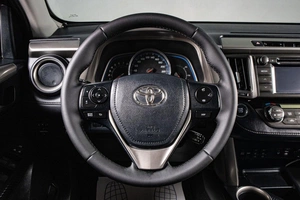 Внедорожник Toyota RAV4 2013 года, 2199000 рублей, Сургут