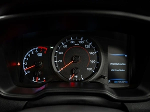 Универсал Toyota Corolla 2019 года, 1749000 рублей, Красноярск