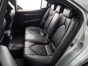 Седан Toyota Camry 2019 года, 2879000 рублей, Тюмень