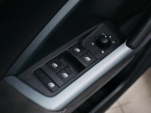 Внедорожник Audi Q3 2021 года, 4145000 рублей, Красноярск