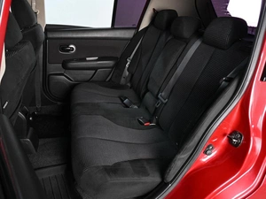 Хетчбэк Nissan Tiida 2011 года, 979000 рублей, Аксай