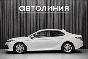 Седан Toyota Camry 2021 года, 2799000 рублей, Красноярск