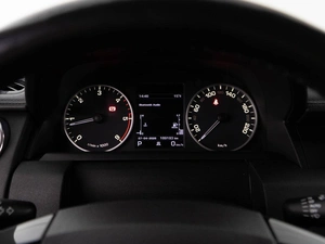 Внедорожник Land Rover Discovery 2014 года, 2577077 рублей, Москва