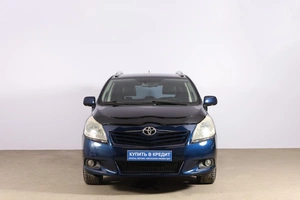 Минивэн Toyota Verso 2009 года, 969000 рублей, Новосибирск