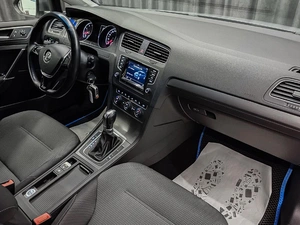 Хетчбэк Volkswagen Golf 2013 года, 1185000 рублей, Красноярск