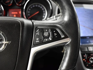 Хетчбэк Opel Astra 2013 года, 769900 рублей, Казань