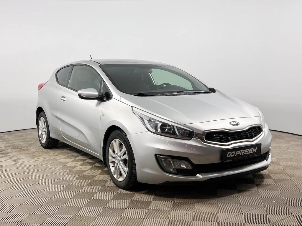 Хетчбэк Kia Ceed 2013 года, 1049900 рублей, Казань