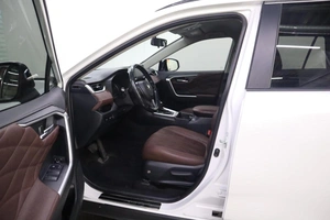 Внедорожник Toyota RAV4 2020 года, 2999999 рублей, Брянск