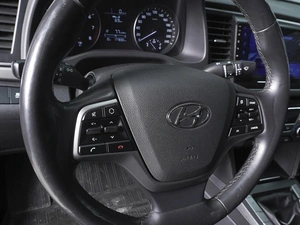 Седан Hyundai Elantra 2016 года, 1380000 рублей, Ростов-на-Дону