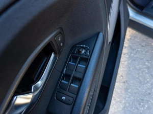 Внедорожник Land Rover Range Rover Evoque 2012 года, 1959000 рублей, Саратов