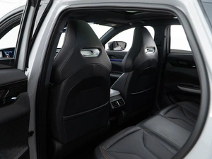 Лифтбек Changan UNI-V 2023 года, 2499077 рублей, Москва