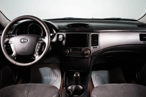 Седан Kia Magentis 2009 года, 649000 рублей, Сургут