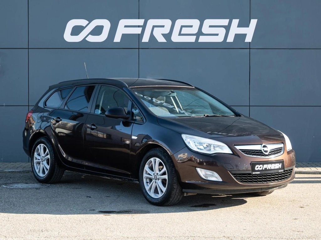 Универсал Opel Astra 2012 года, 790000 рублей, Краснодар