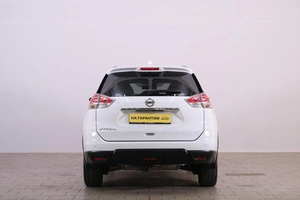Внедорожник Nissan X-Trail 2017 года, 1799000 рублей, Омск
