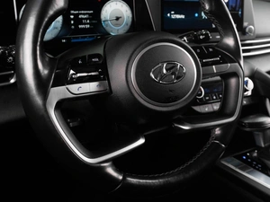 Седан Hyundai Elantra 2023 года, 2499000 рублей, Тюмень