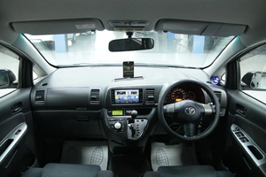 Минивэн Toyota Wish 2004 года, 918000 рублей, Солонцы