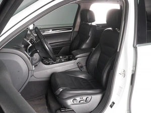 Внедорожник Volkswagen Touareg 2012 года, 1470000 рублей, Минеральные Воды