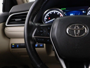 Седан Toyota Camry 2018 года, 2834444 рублей, Москва