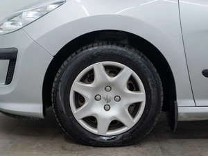 Хетчбэк Peugeot 308 2008 года, 475000 рублей, Красноярск