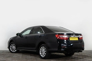 Седан Toyota Camry 2013 года, 1799000 рублей, Сургут