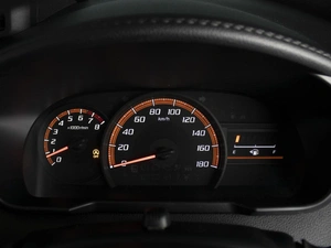 Хетчбэк Toyota Tank 2018 года, 1020000 рублей, Омск