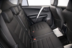 Внедорожник Toyota RAV4 2017 года, 2799000 рублей, Пермь