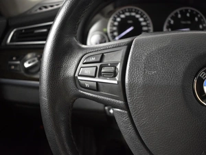 Седан BMW 7 серия 2015 года, 2299900 рублей, Казань