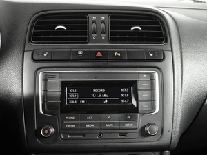 Седан Volkswagen Polo 2016 года, 1027200 рублей, Казань