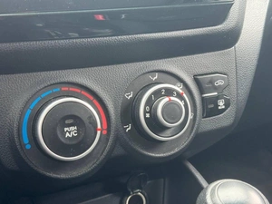 Седан Kia Rio 2014 года, 1080000 рублей, Ижевск