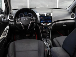 Хетчбэк Hyundai Solaris 2015 года, 928000 рублей, Краснодар