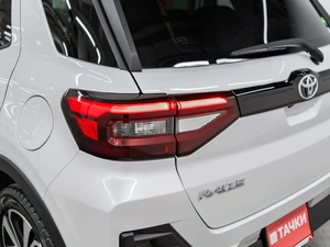 Внедорожник Toyota Raize 2019 года, 1590000 рублей, Красноярск