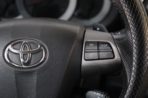 Внедорожник Toyota RAV4 2011 года, 1689000 рублей, Омск