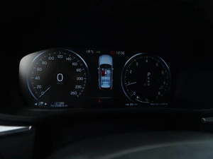 Внедорожник Volvo XC60 2018 года, 3178196 рублей, Москва