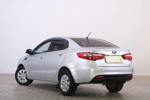 Седан Kia Rio 2014 года, 959000 рублей, Омск