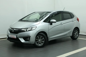 Хетчбэк Honda Fit 2017 года, 1045000 рублей, Красноярск