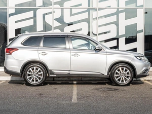 Внедорожник Mitsubishi Outlander 2015 года, 1590000 рублей, Краснодар