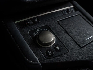 Седан Lexus ES 2015 года, 2459000 рублей, Волгоград