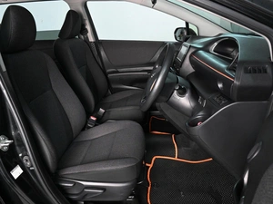 Минивэн Toyota Sienta 2019 года, 1449000 рублей, Ростов-на-Дону