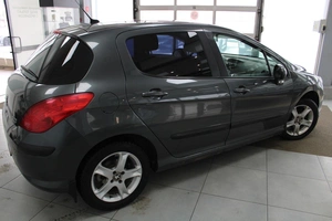 Хетчбэк Peugeot 308 2010 года, 450000 рублей, Красноярск