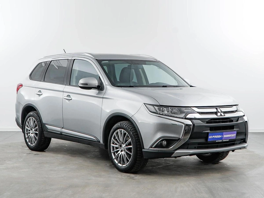 Внедорожник Mitsubishi Outlander 2015 года, 1898055 рублей, Москва