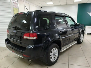 Внедорожник Ford Escape 2008 года, 930000 рублей, Ачинск