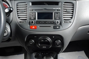 Хетчбэк Kia Rio 2011 года, 769000 рублей, Тюмень