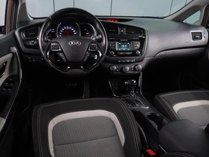 Хетчбэк Kia Ceed 2014 года, 1364000 рублей, Воронеж