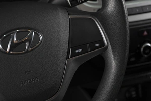 Седан Hyundai Solaris 2020 года, 1495000 рублей, Омск