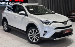 Внедорожник Toyota RAV4 2016 года, 2530000 рублей, Красноярск