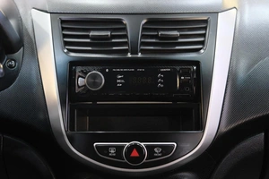 Седан Hyundai Solaris 2011 года, 769000 рублей, Омск
