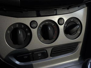 Хетчбэк Ford Focus 2012 года, 799000 рублей, Ижевск