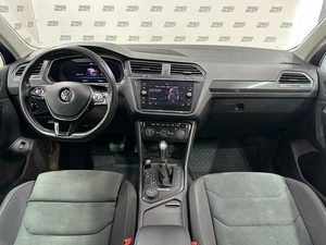 Внедорожник Volkswagen Tiguan 2018 года, 2746667 рублей, Красноярск
