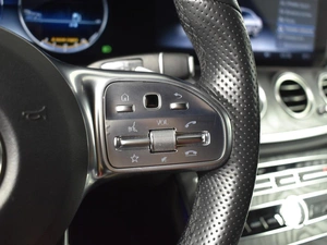 Седан Mercedes-benz E-класс 2019 года, 2970300 рублей, Казань